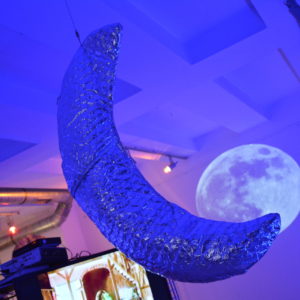 Zdjęcie przedstawia fragment ekspozycji "Méliès – magia obrazu" w ramach Tarnogórskiego Festiwalu Science-Fiction