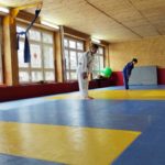 zdjęcie kolorowych mat judo